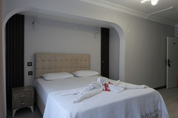 Premium bedding, minibar, desk, laptop workspace