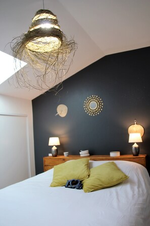 5 bedrooms, in-room safe, iron/ironing board, travel crib