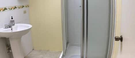 Apartment | Bathroom
