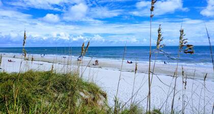 Atlantic Beach Retreat