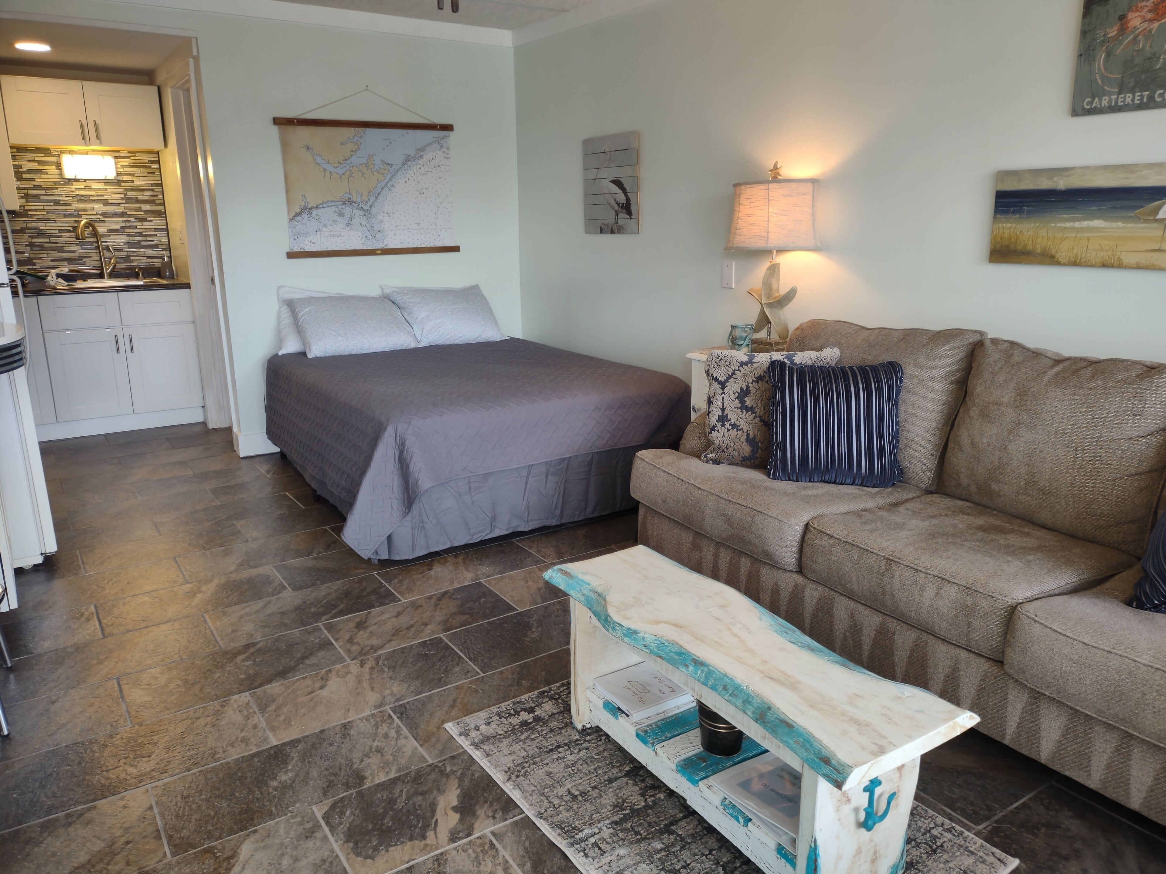 Bügeleisen/Bügelbrett, kostenloses WLAN, Bettwäsche