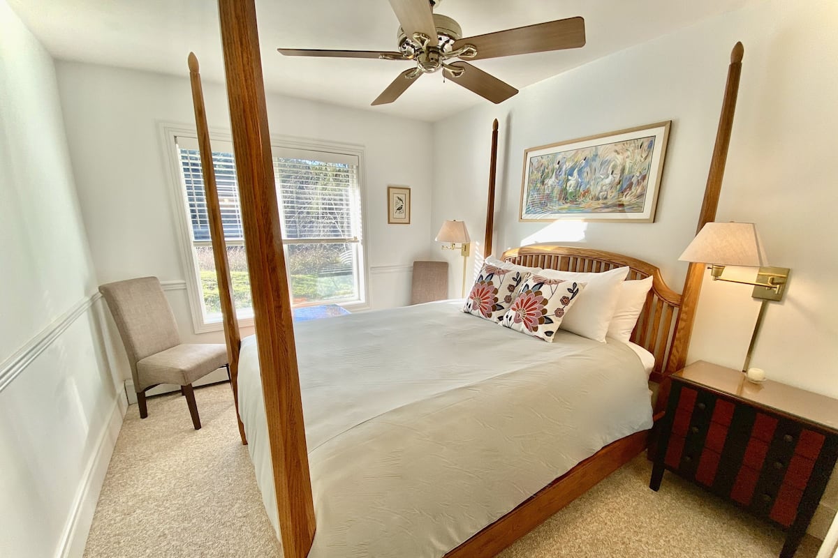 Chickadee Room (Queen) | Premium bedding, Tempur-Pedic beds, individually decorated