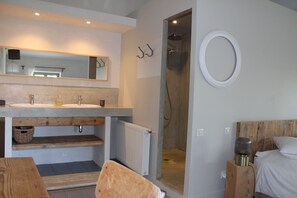 Chambre Double Confort, salle de bains attenante (Chambre 4) | Salle de bain