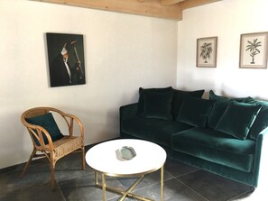 Comfort Cottage, Ensuite (No Pool/Park Access) | Extra beds - La Grande Maison (Montmeyran)