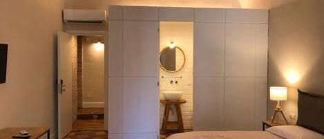 Deluxe Triple Room, Balcony