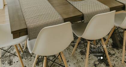 WINTER SPECIAL - askeleen päässä keskustasta: 2Bed, 1Bath, täysin uusittu