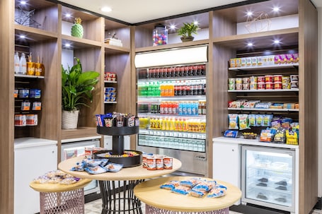 Property amenity. Holiday Inn Long Island-Islip Arpt East by IHG