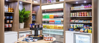 Holiday Inn Long Island-Islip Arpt East by IHG