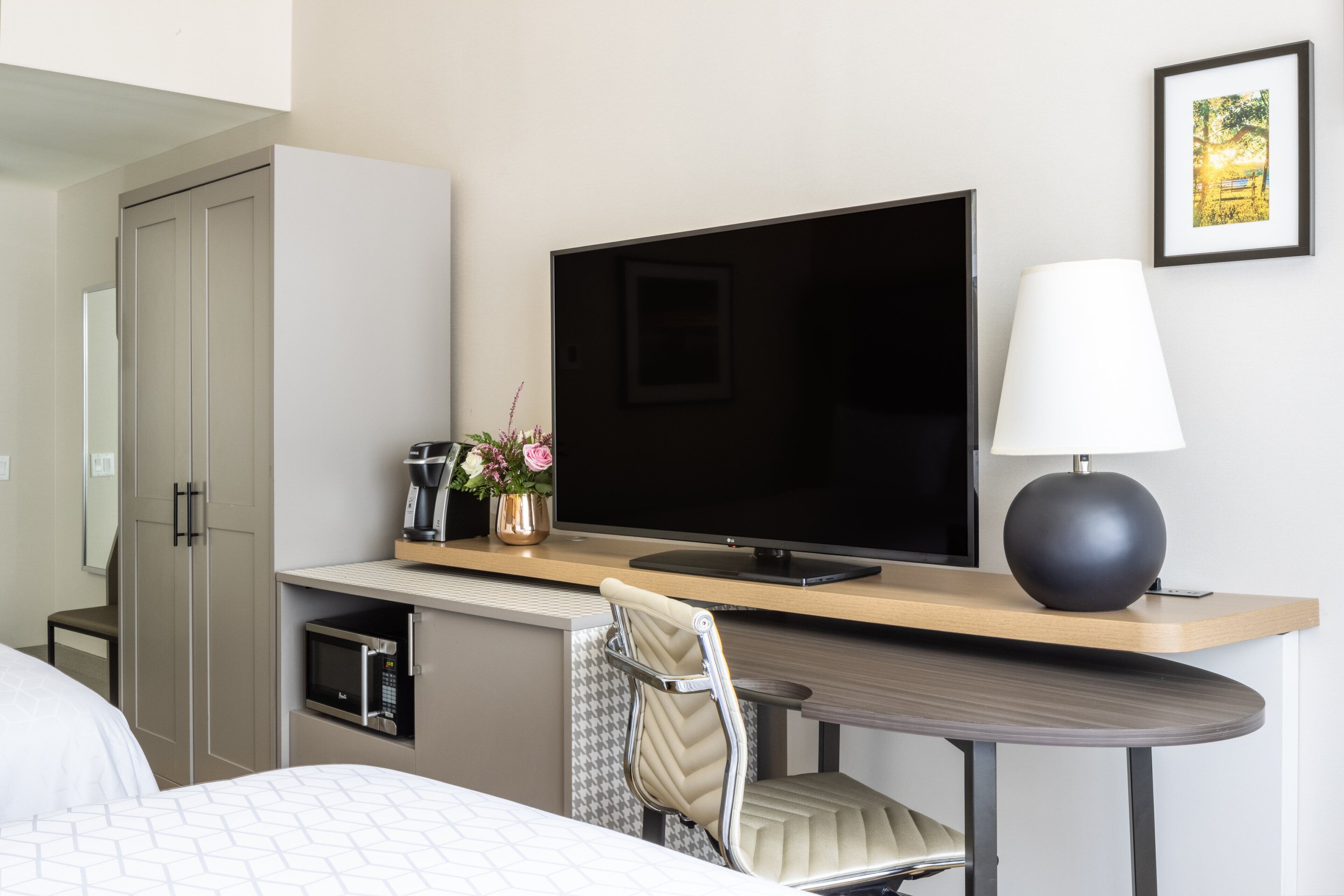 Photo - Holiday Inn - Long Island - ISLIP Arpt East by IHG