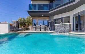 Pool - Beautiful home in Pula (Pula)