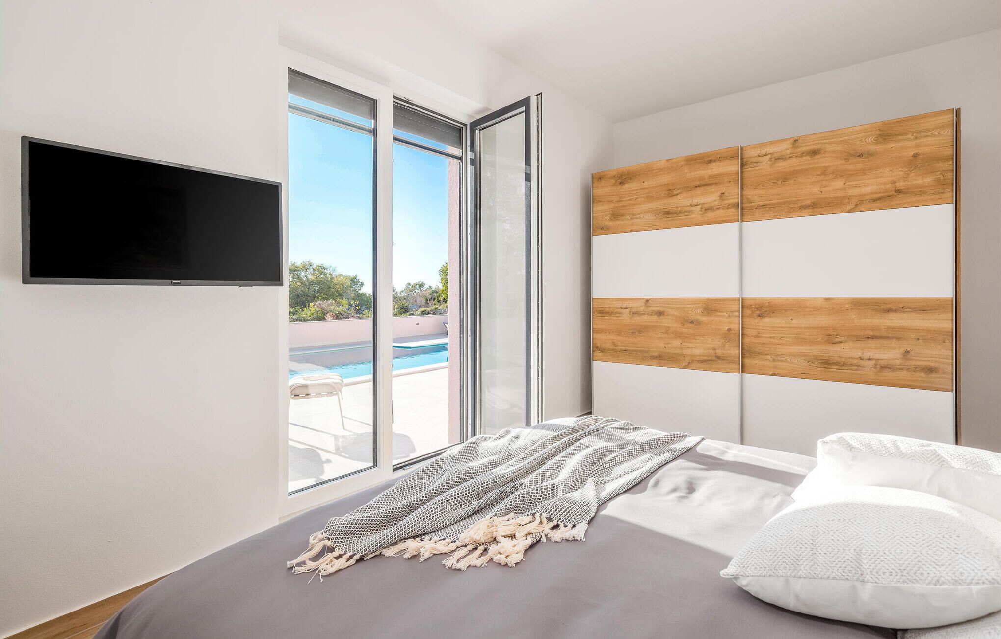 4 soverom, safe på rommet, reiseseng for barn og wi-fi (inkludert)