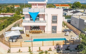 Outdoor dining - Beautiful home in Fazana (Fazana)