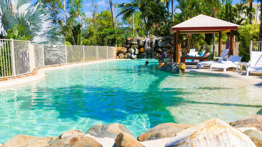 Spa Haven Deluxe 17A