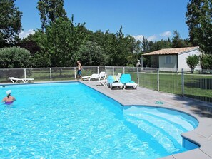 Pool - Lovely apartment in villa for 6 guests with WIFI, A/C, pool, TV, terrace and pets allowed (Ghisonaccia)