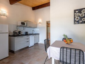 Microwave, dishwasher, toaster, high chair - Wonderful villa for 4 guests with A/C, WIFI, TV, terrace, pets allowed and panoramic view (Monticello)