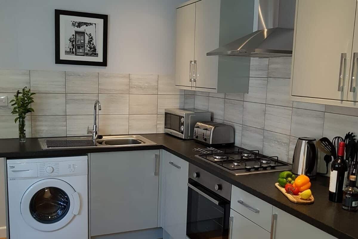 Apartment, Private Bathroom | Private kitchen