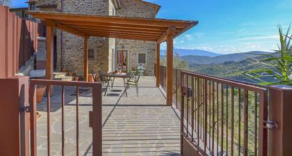 Awesome home in Talla with WiFi