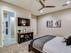 Unclassified image, 4 of 73, button