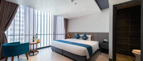 Habitación ejecutiva con 1 cama matrimonial o 2 individuales, vista a la ciudad | Vista a la ciudad