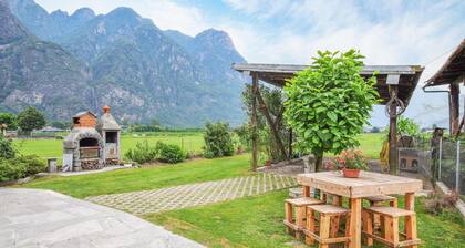 Bel appartement Ă Samolaco avec WiFi