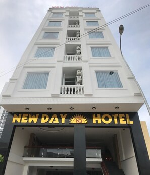 Front of property - New Day Hotel Quy Nhon (Quy Nhon)