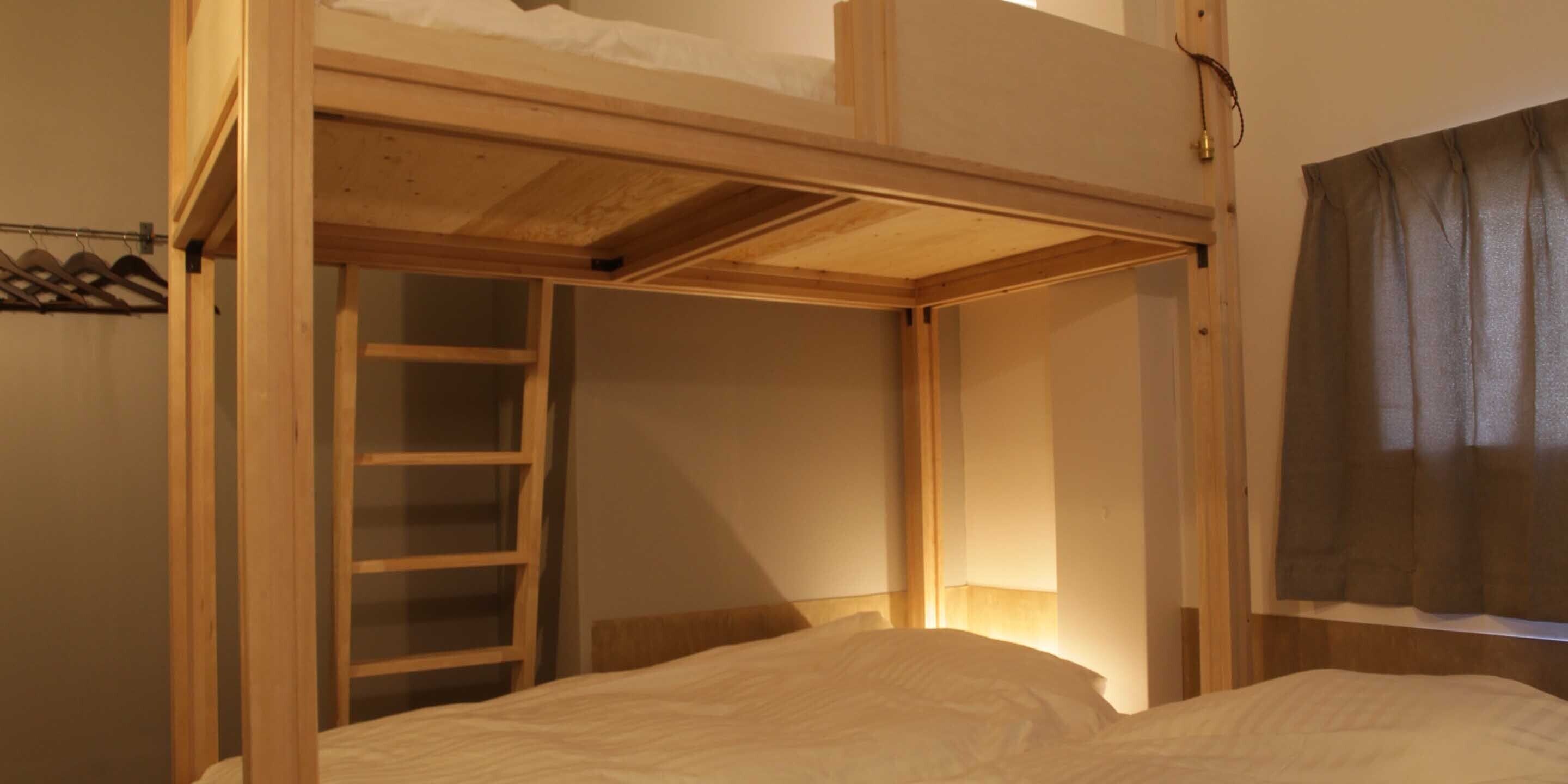 四人房, 非吸煙房, 露台 (402, Shared Bathroom) | 高級寢具、羽絨被、獨特裝潢、布置獨特