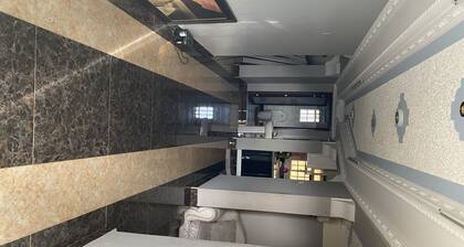 Luxurious Villa within walking distance from Town centre