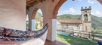 Belle maison de vacances privée avec sauna, piscine privée, WIFI, TV, terrasse, vue panoramique