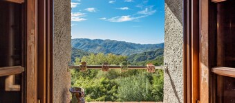 Cosy apartment for 5 guests with WIFI, private pool, TV and pets allowed