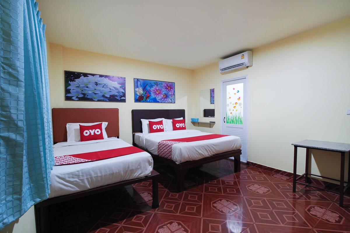 Desk, free WiFi, bed sheets