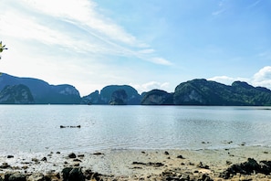 Beach - OYO Bulan Anda Baba Resort (Ao Luek)