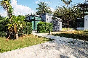 Garden - OYO Bulan Anda Baba Resort (Ao Luek)