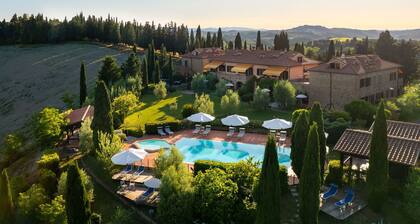 Gemütliche Wohnung mit Pool, W-LAN, Klimaanlage, TV, Terrasse und Panoramablick, bei San Gimignano