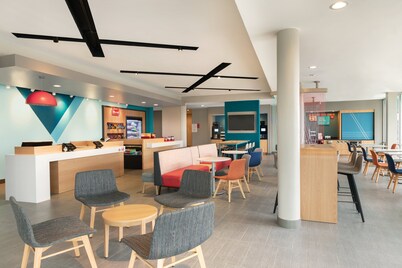 avid hotel Midland by IHG
