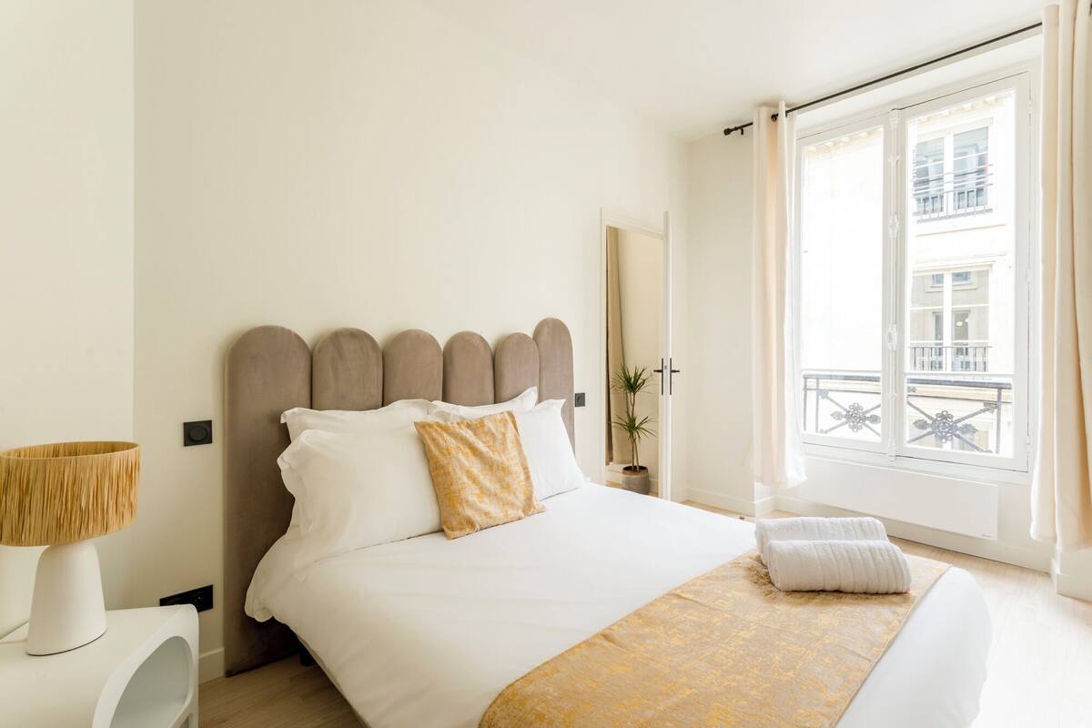 Prémium apartman, 2 hálószobával, nemdohányzó, fürdőszobával | 1 hálószoba, széf a szobában és vasaló/vasalódeszka