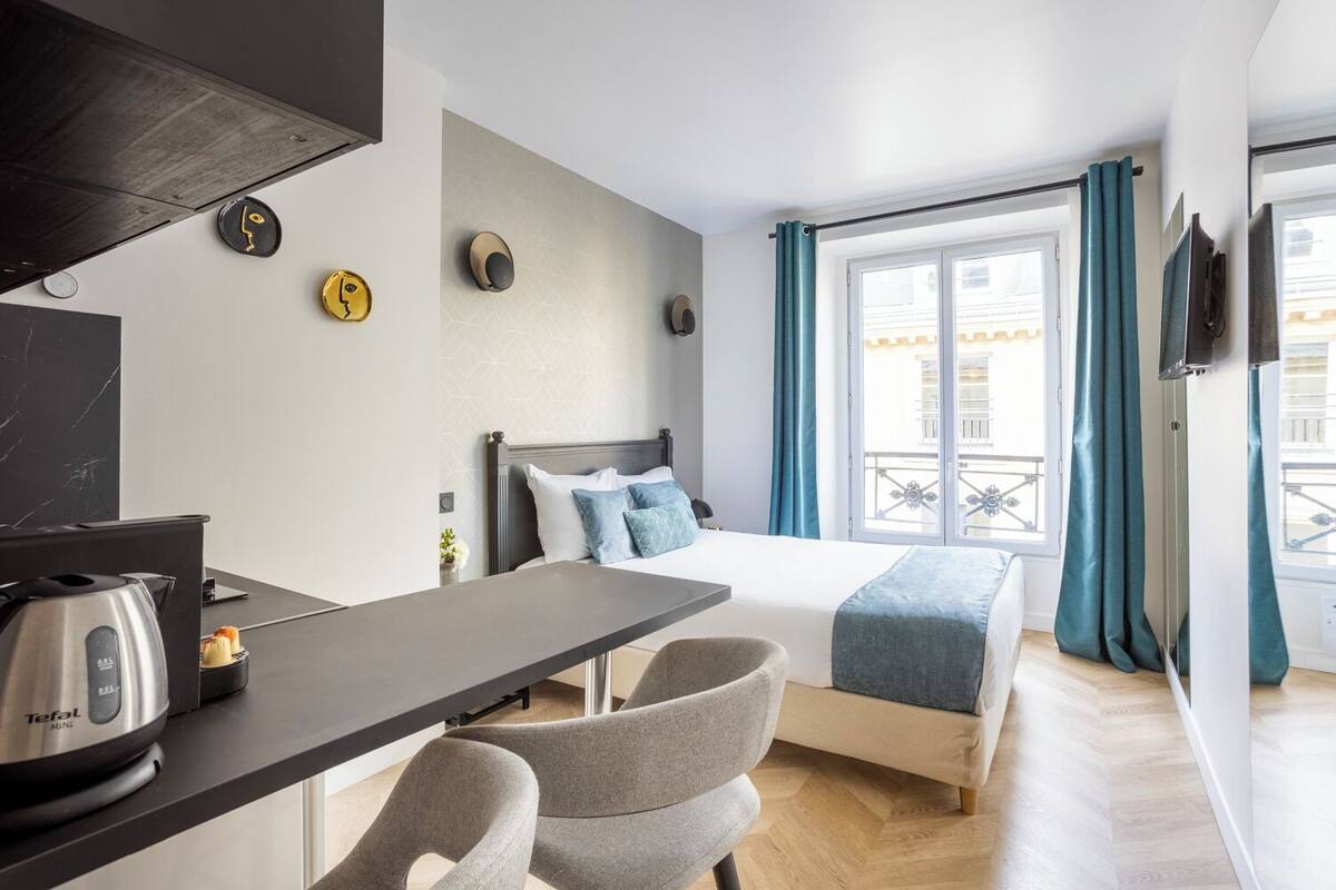 Deluxe stúdió | 1 hálószoba, széf a szobában és vasaló/vasalódeszka