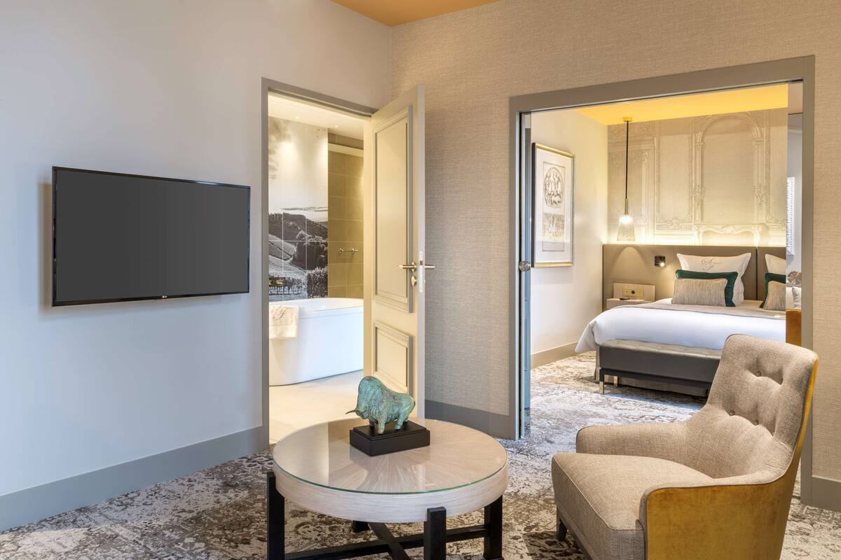 suite, 1 king bed, non smoking, terrace (twin bed on request;with sofabed) | premium bedding, in-room safe, desk, blackout curtains