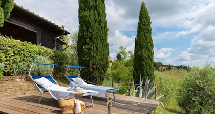 Appartement avec climatisation, piscine, WIFI, TV, patio, vue panoramique, prĂšs de San Gimignano