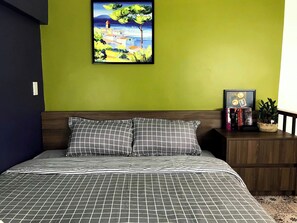 City Studio | Premium bedding, pillowtop beds, desk, laptop workspace - Cosy House Da Nang (Da Nang)