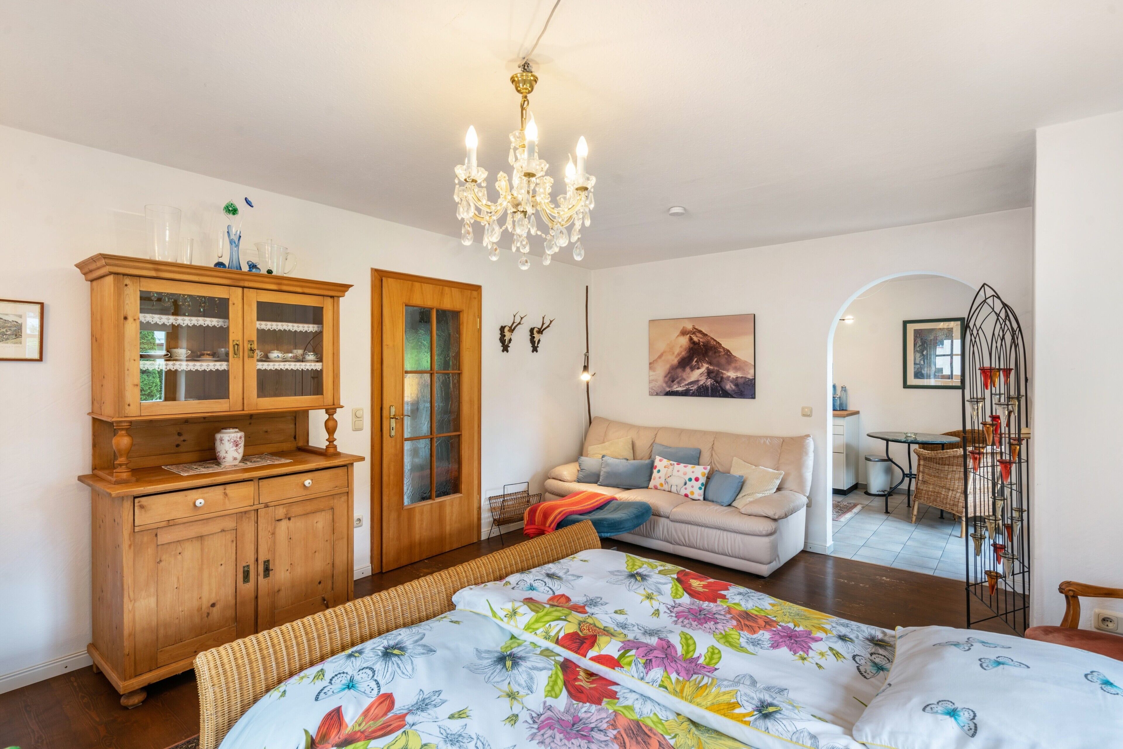 1 slaapkamer, een strijkplank/strijkijzer, gratis wifi, beddengoed