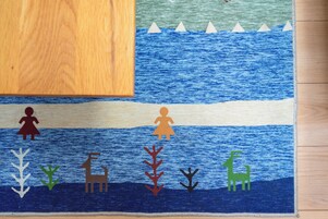 办公桌、免费 WiFi