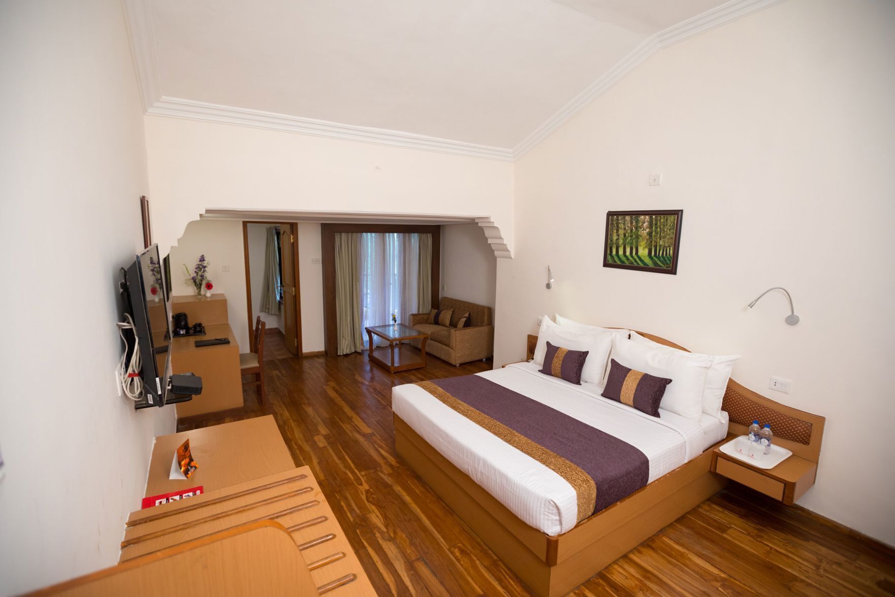 Schreibtisch, kostenloses WLAN