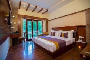 Deluxe Room - Hotel Kodai International (Kodaikanal)