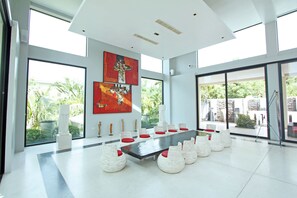 Interior - Pattaya Luxury Pool Villa (Pattaya)