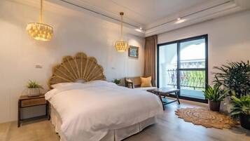 Roupas de cama premium, edredons de pluma, cortinas blackout