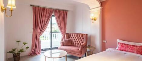 Premium bedding, down duvets, blackout curtains, free WiFi