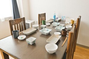 Apartament | Zona de menjador de l'habitació