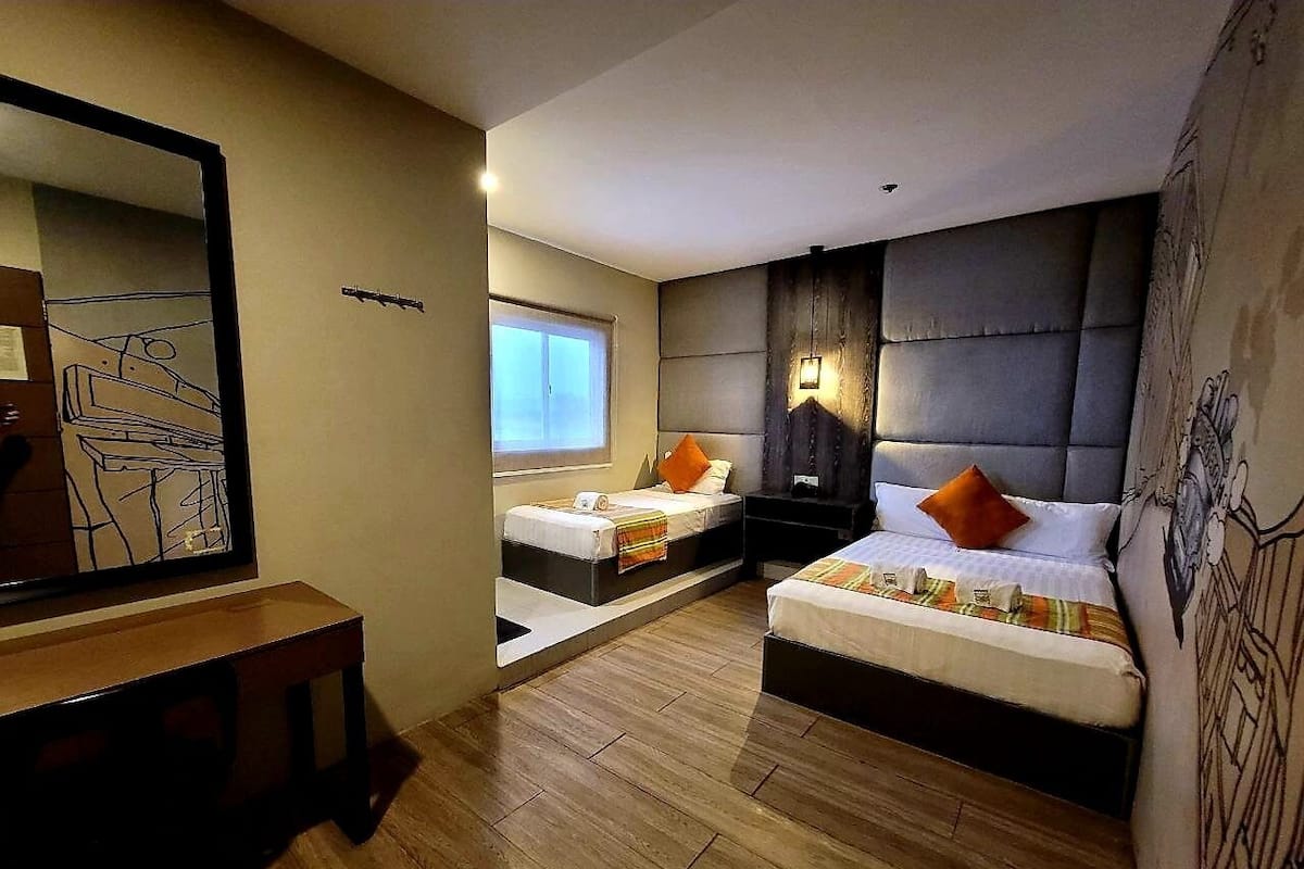 Family Room | Free WiFi
