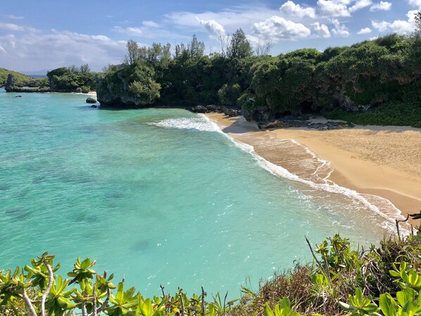 Plage privée, sable blanc