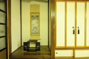 Casa, 2 quartos | 2 quartos, escrivaninha